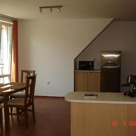Panoramic Penthouse Apartment *